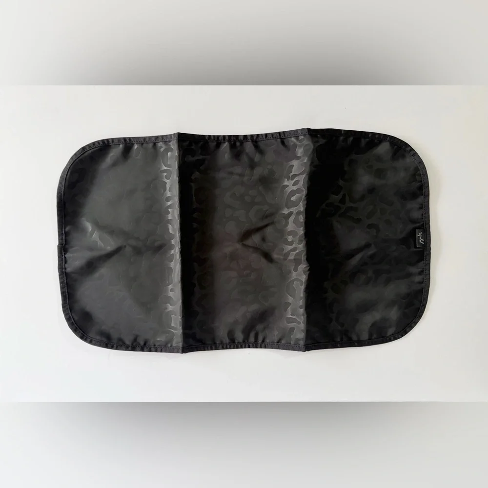 Jujube - MBOSS collection DR. B.F.F. DIAPER BAG in Black Catwalk